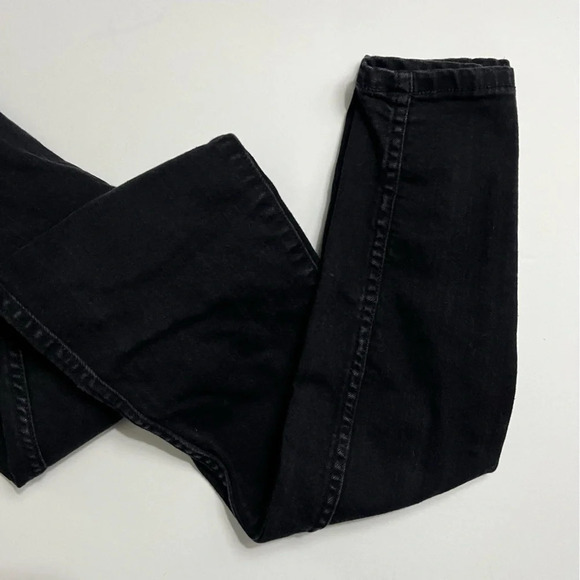 Spanx • Black SPANXshape™ EveryWear Ankle Skinny Jeans - Picture 3 of 9